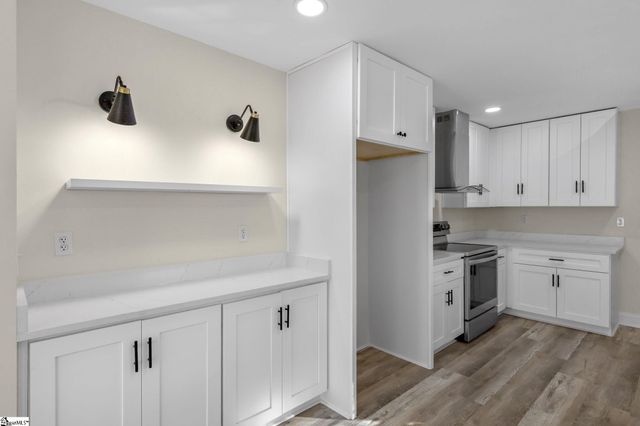 19 Mclean Street, Greenville, SC 29611