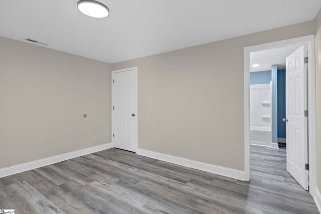 19 Mclean Street, Greenville, SC 29611