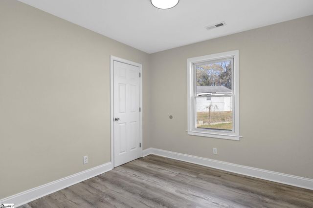 19 Mclean Street, Greenville, SC 29611