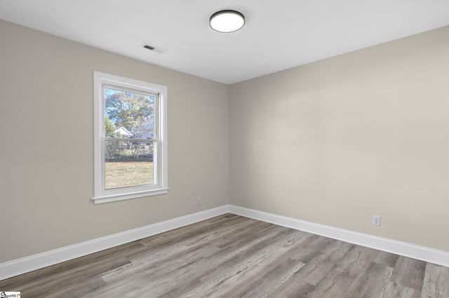 19 Mclean Street, Greenville, SC 29611