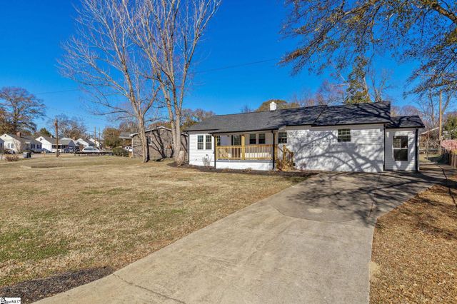 19 Mclean Street, Greenville, SC 29611