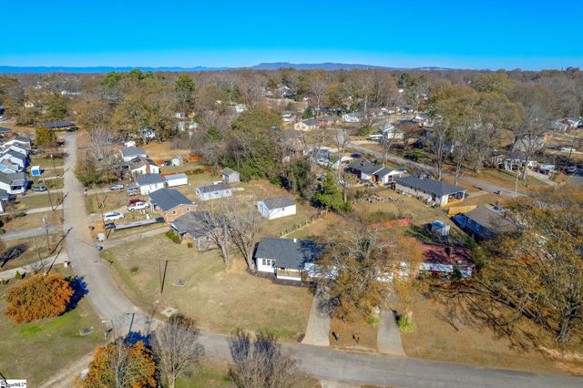 19 Mclean Street, Greenville, SC 29611