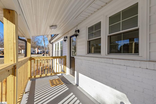 19 Mclean Street, Greenville, SC 29611