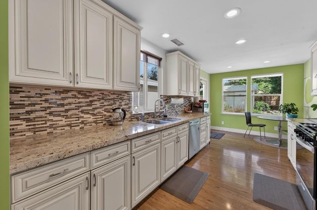 5525 Kenneth Ave, Carmichael, CA 95608