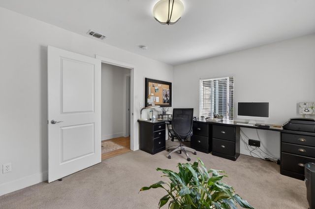 5525 Kenneth Ave, Carmichael, CA 95608