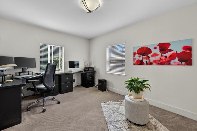 5525 Kenneth Ave, Carmichael, CA 95608