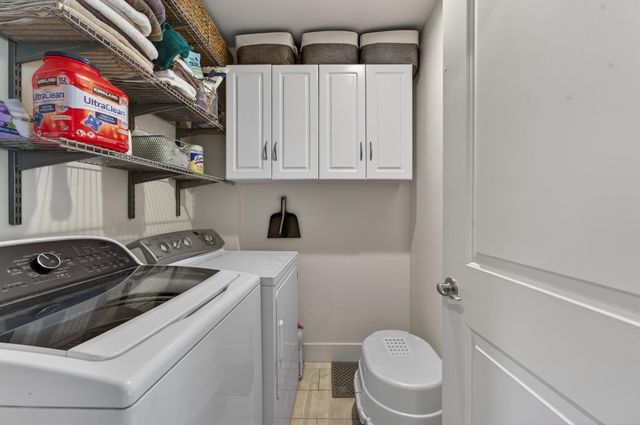 5525 Kenneth Ave, Carmichael, CA 95608