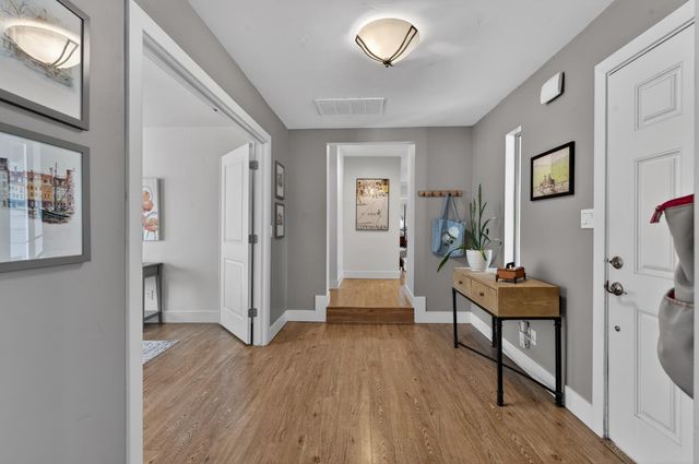 5525 Kenneth Ave, Carmichael, CA 95608