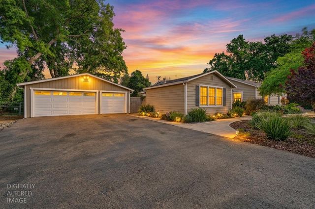 5525 Kenneth Ave, Carmichael, CA 95608