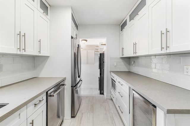 1432 NE 2ND Avenue, Fort Lauderdale, FL 33304