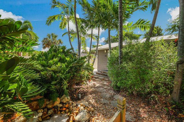 1432 NE 2ND Avenue, Fort Lauderdale, FL 33304