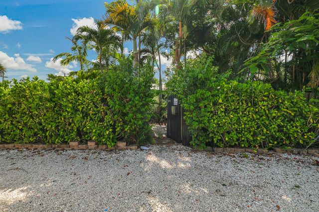 1432 NE 2ND Avenue, Fort Lauderdale, FL 33304