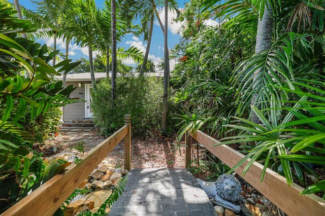 1432 NE 2ND Avenue, Fort Lauderdale, FL 33304
