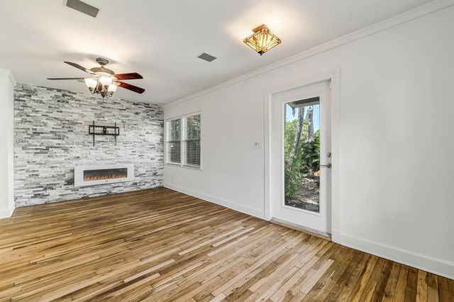 1432 NE 2ND Avenue, Fort Lauderdale, FL 33304