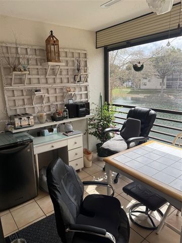 4940 E Sabal Palm Blvd 203, Tamarac, FL 33319