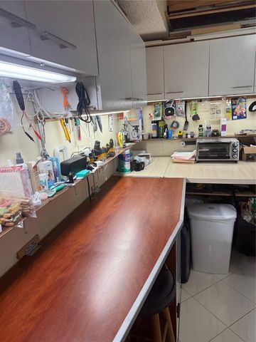 4940 E Sabal Palm Blvd 203, Tamarac, FL 33319