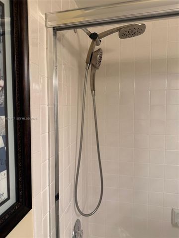 4940 E Sabal Palm Blvd 203, Tamarac, FL 33319