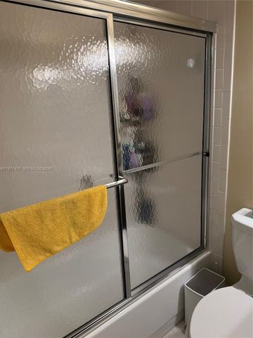 4940 E Sabal Palm Blvd 203, Tamarac, FL 33319