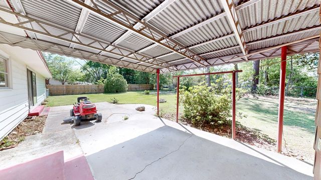 200 Pinecrest Drive, Dothan, AL 36301