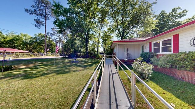 200 Pinecrest Drive, Dothan, AL 36301