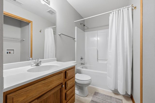1002 Poe Avenue, Ames, IA 50014