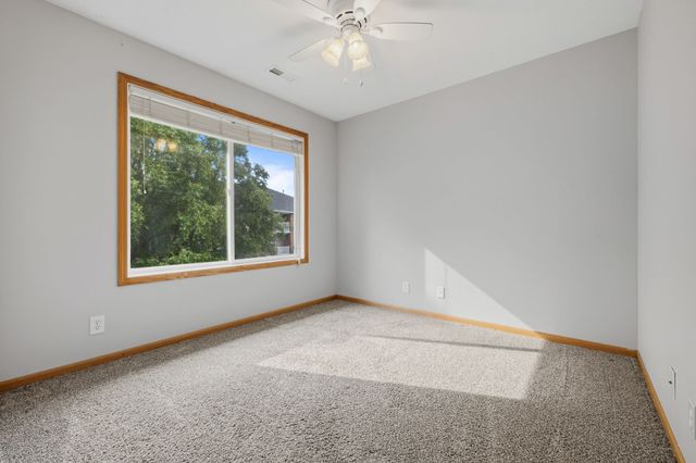 1002 Poe Avenue, Ames, IA 50014