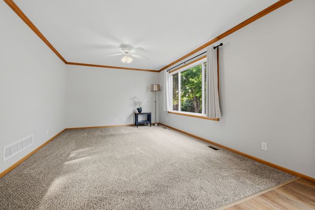1002 Poe Avenue, Ames, IA 50014