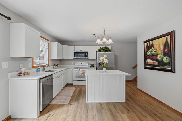 1002 Poe Avenue, Ames, IA 50014