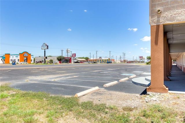 208 S Alton Boulevard E, Alton, TX 78573