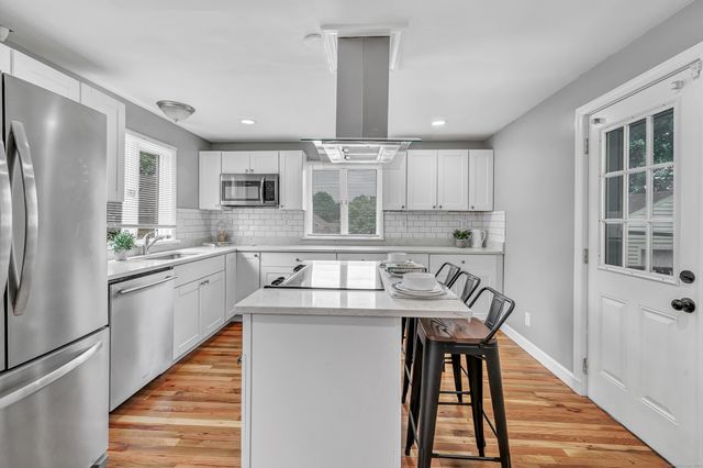 84 Oxford Street, Bridgeport, CT 06606