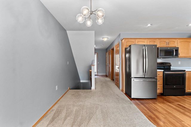 2191 TRAILSIDE LANE, De Pere, WI 54115