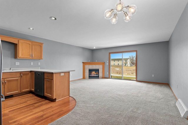 2191 TRAILSIDE LANE, De Pere, WI 54115