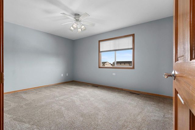 2191 TRAILSIDE LANE, De Pere, WI 54115