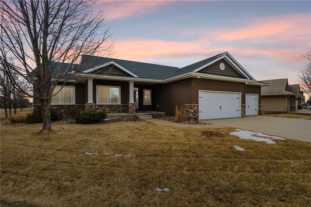 3113 Carlisle Circle, Marion, IA 52302