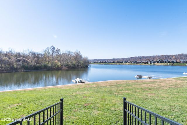 1804 Rivers Landing Dr, Prospect, KY 40059