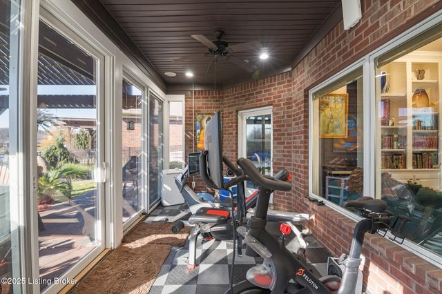 1804 Rivers Landing Dr, Prospect, KY 40059