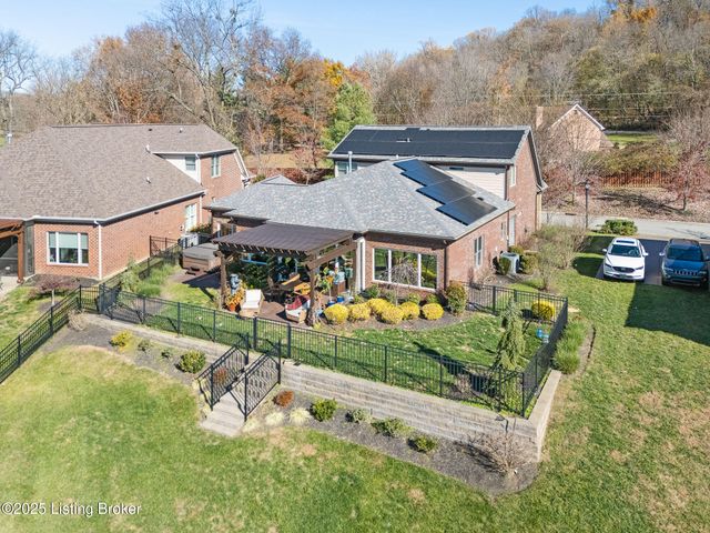 1804 Rivers Landing Dr, Prospect, KY 40059