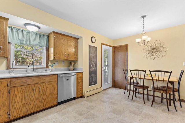 W170S7011 Southern DRIVE, Muskego, WI 53150