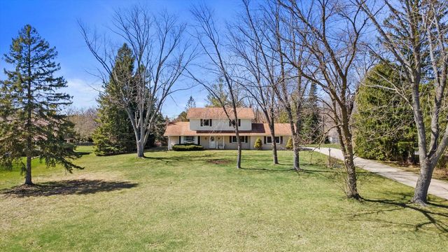 W170S7011 Southern DRIVE, Muskego, WI 53150