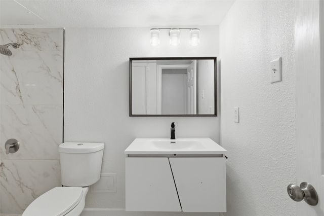 8110 Skillman Street 1034, Dallas, TX 75231