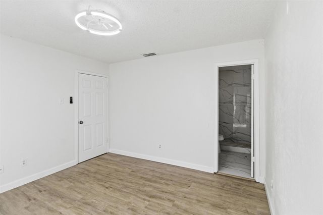8110 Skillman Street 1034, Dallas, TX 75231