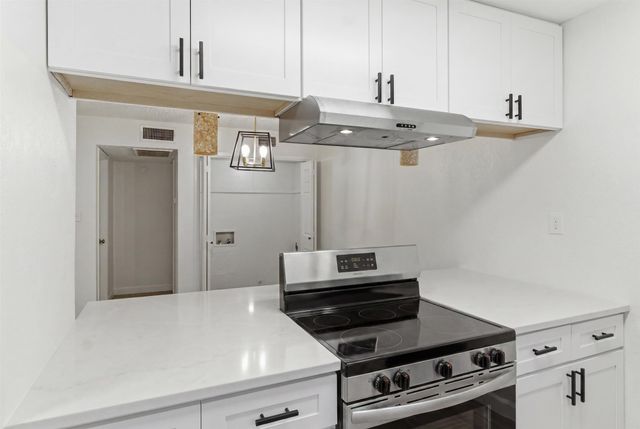 8110 Skillman Street 1034, Dallas, TX 75231