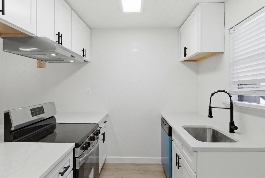 8110 Skillman Street 1034, Dallas, TX 75231