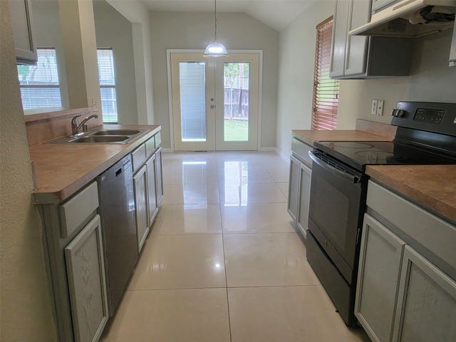 2947 Appaloosa Drive, Dallas, TX 75237