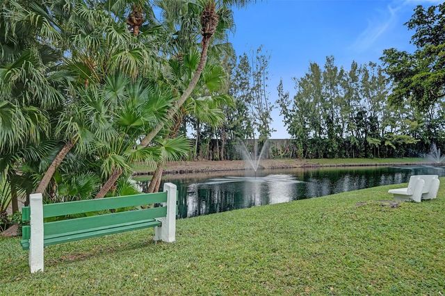2475 W Golf Boulevard 244, Pompano Beach, FL 33064