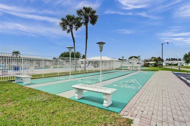 2475 W Golf Boulevard 244, Pompano Beach, FL 33064