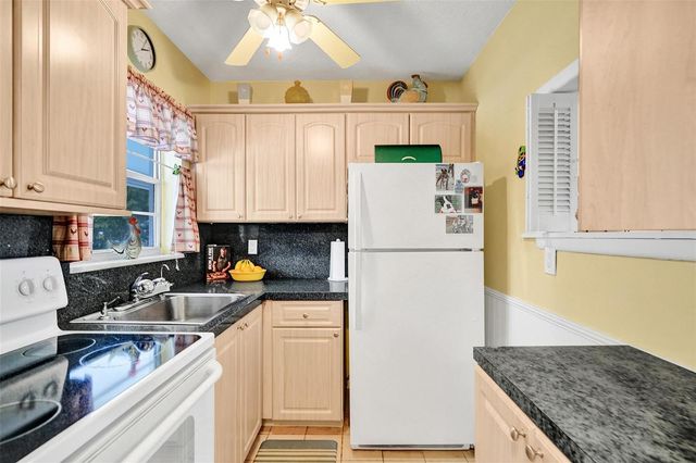 2475 W Golf Boulevard 244, Pompano Beach, FL 33064