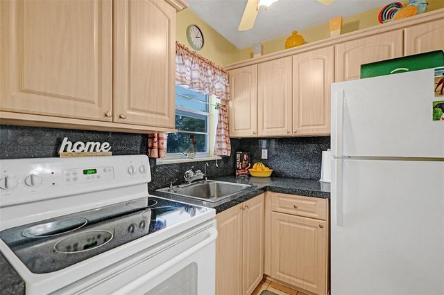 2475 W Golf Boulevard 244, Pompano Beach, FL 33064