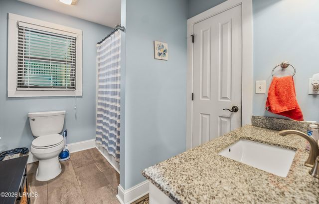 864 Ribaut Road, Beaufort, SC 29902