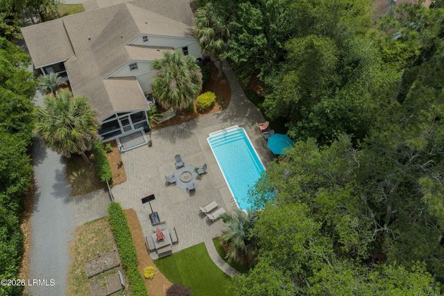 864 Ribaut Road, Beaufort, SC 29902